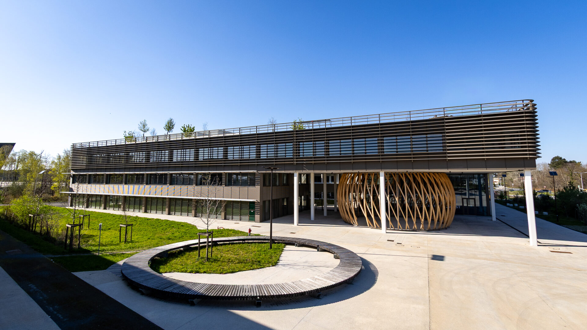 6 500m²